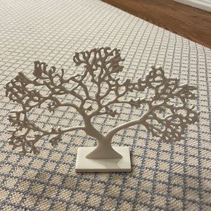 NWT White jewelry tree